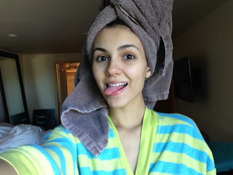 Victoria Justice Leak Sets - SexyThots.com