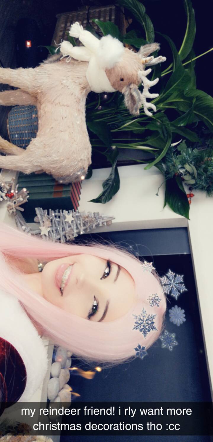 Belle Delphine Christmas Cosplay Snapchat Leaked. 