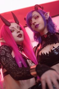 ShiroKitsune Nude Nyx and Pixie Aoy Queen Lesbian Cosplay