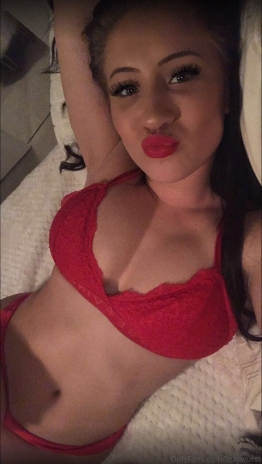 Lizzy Wurst onlyfans Lewd Lingerie Photos Leaked