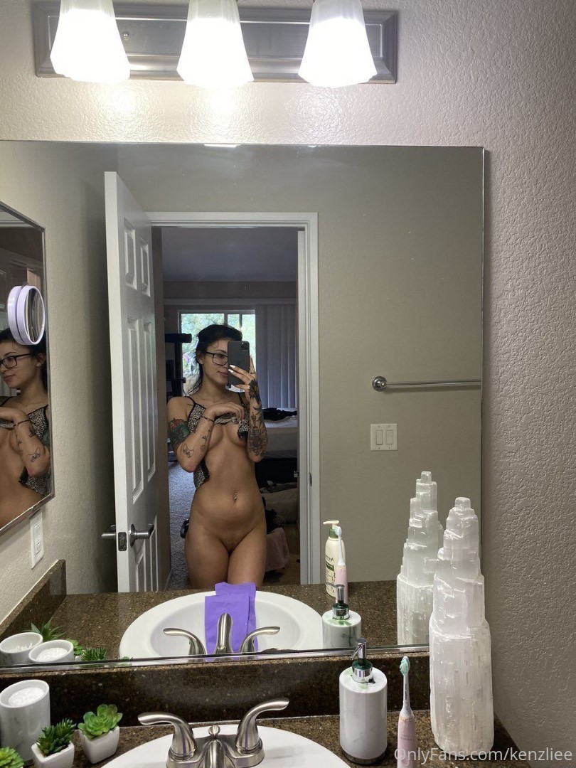 Kenzliee onlyfans Nude Photos Leaked. 